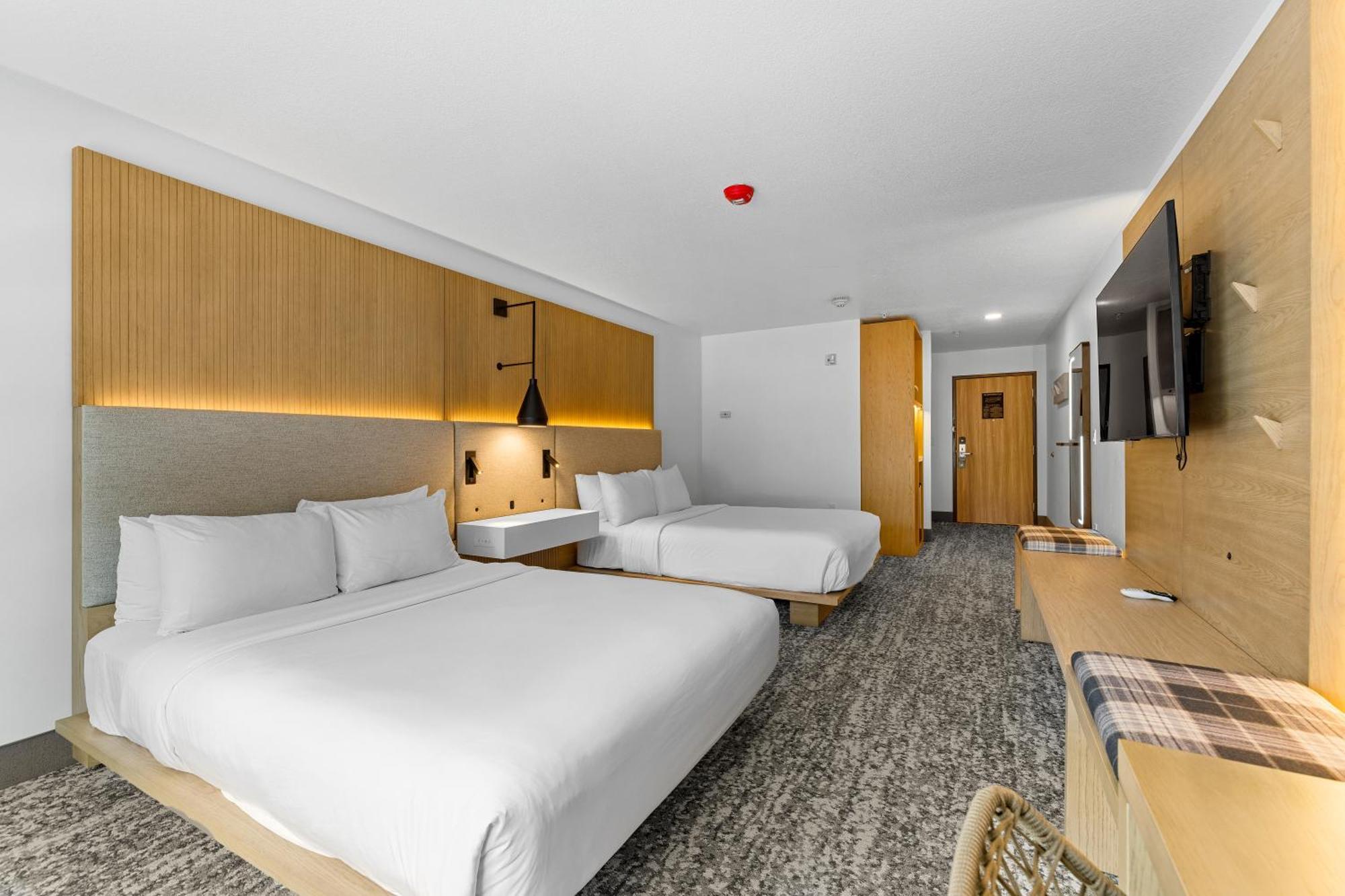 The Evergreen Hotel แม็คคอลล์ ภายนอก รูปภาพ